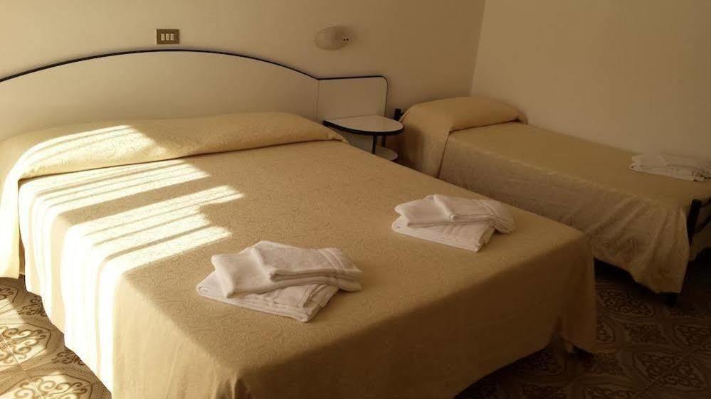 Hotel Rita Gambettola Экстерьер фото
